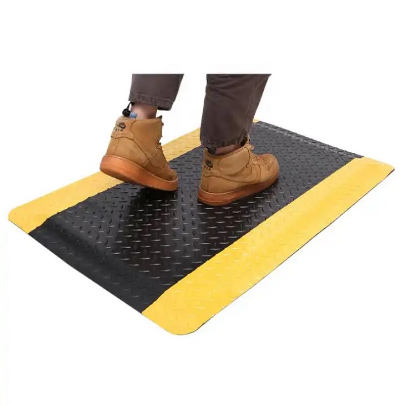  Improve workplace comfort and safety with ESD anti-fatigue mats